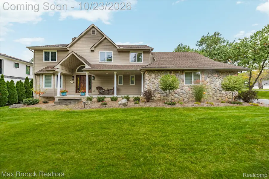 3556 Shady Beach BLVD, Orchard Lake Village, MI 48324 - #2