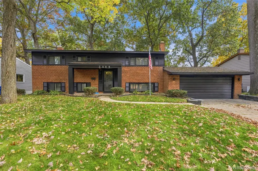 3898 Percy King RD, Waterford, MI 48329 - #2