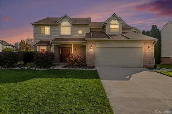 163 Easton DR, SouthLyon, MI 48178