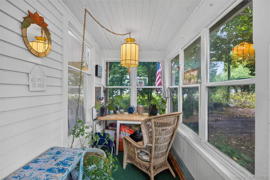 721 Putnam ST E, Pinckney, MI 48169 - #3