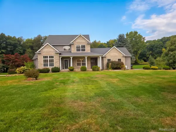 4404 Sundance CIR, Howell, MI 48843