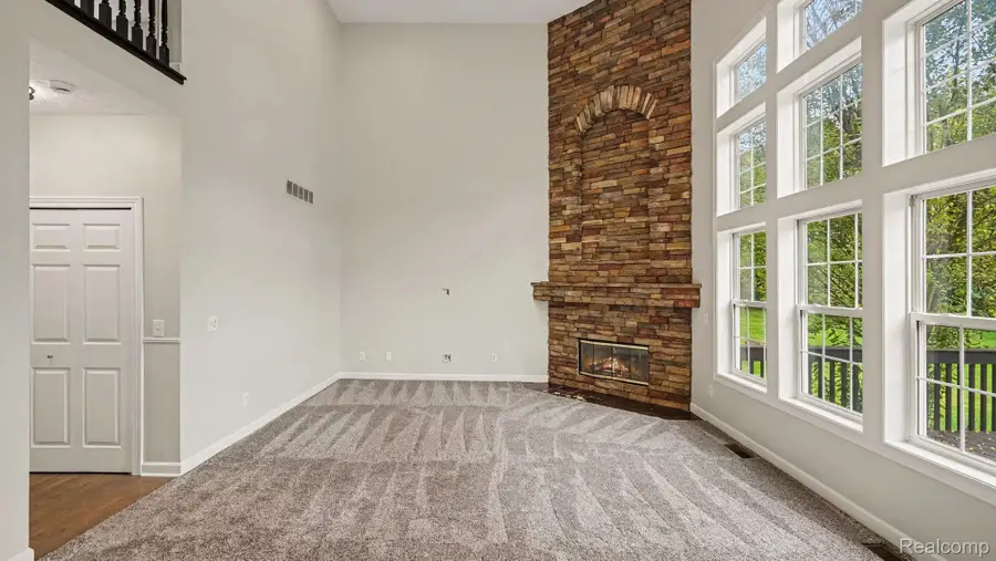 4404 Sundance CIR, Howell, MI 48843 - #3