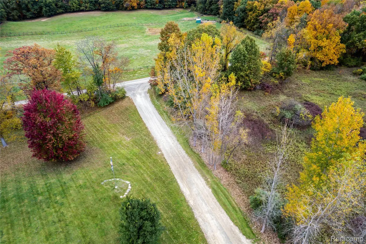 000 Arthurs Court, Ortonville, MI 48462 - #1