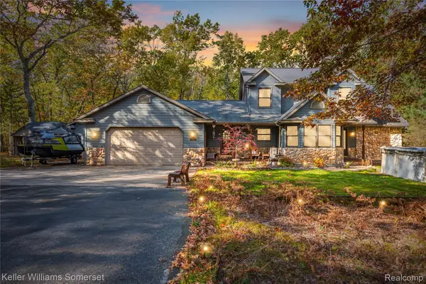 4570 Castlewood CT, HoughtonLake, MI 48629
