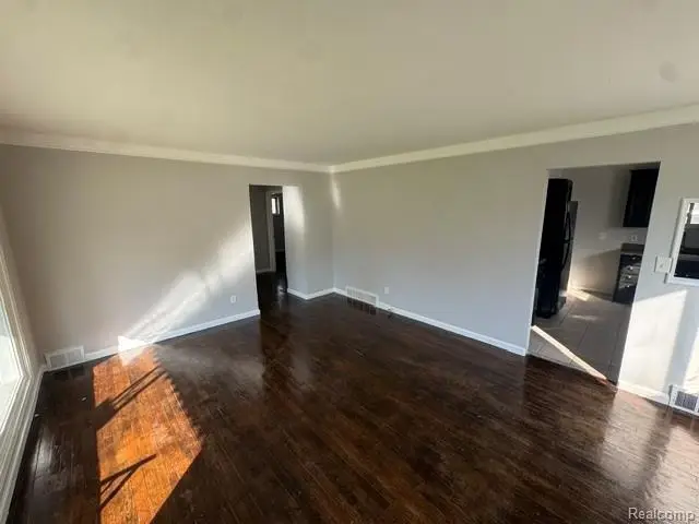 18069 Marquette ST, Roseville, MI 48066 - #3