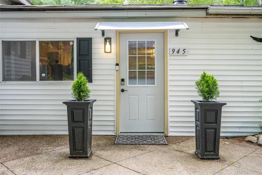 945 N Hockaday RD, Gladwin, MI 48624 - #3