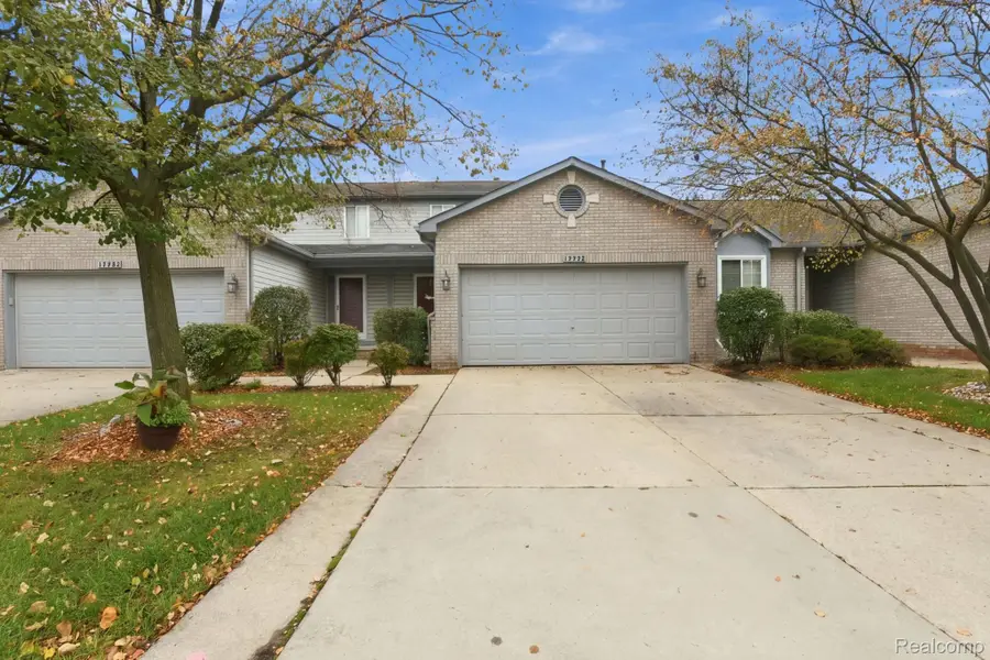 17772 Feather LN, Brownstown, MI 48193 - #2