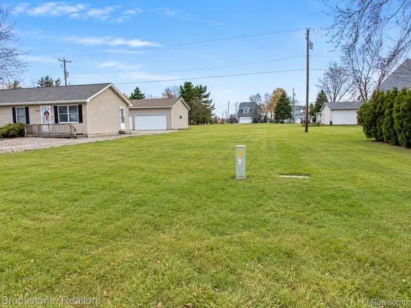 16014 Cement City RD, Brooklyn, MI 49230