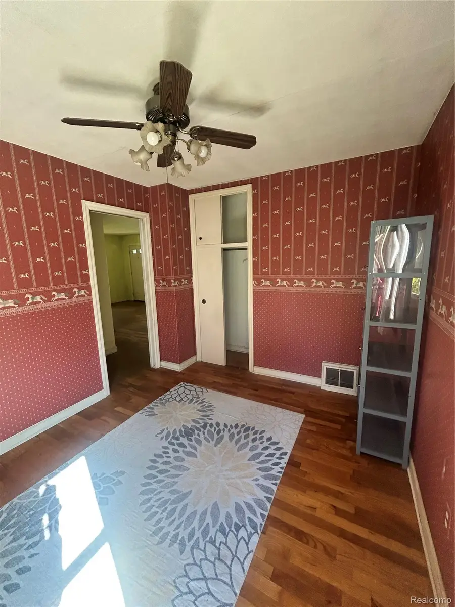 2241 Taft ST, Saginaw, MI 48602 - #3
