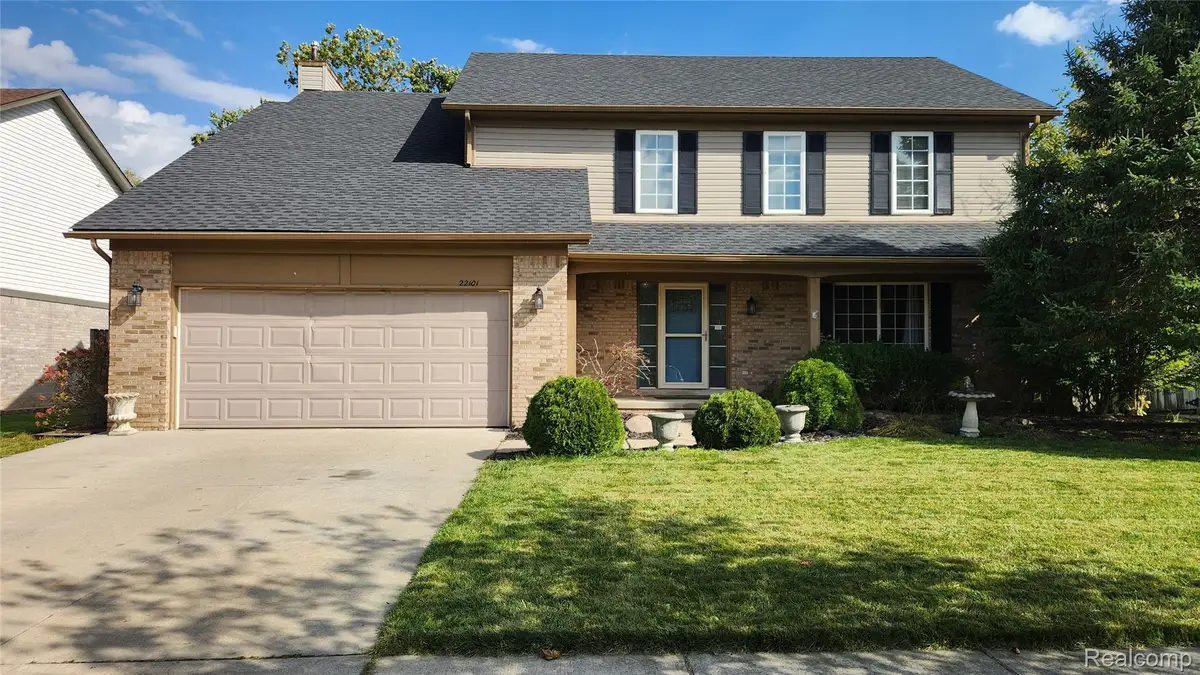 22101 Sylvan AVE, Brownstown, MI 48134 - #1
