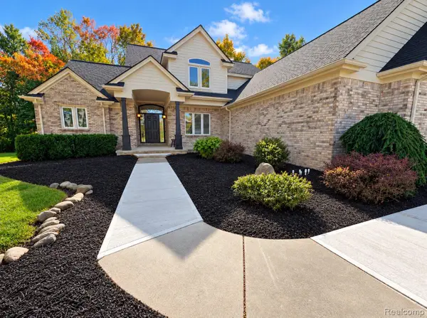8149 Carpathian DR, WhiteLake, MI 48386