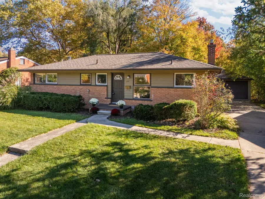 1517 Catalina DR, Ann Arbor, MI 48103 - #2
