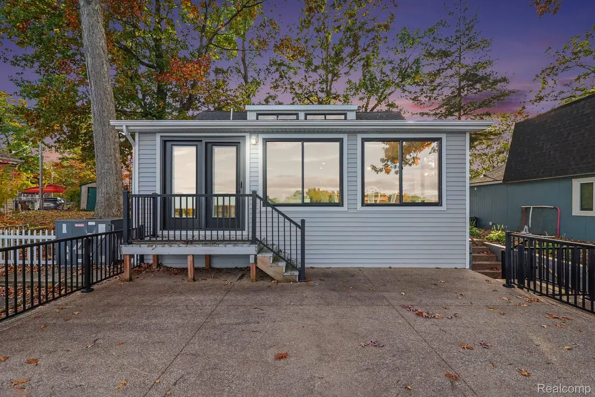 5512 Wildwood DR, Howell, MI 48843 - #1