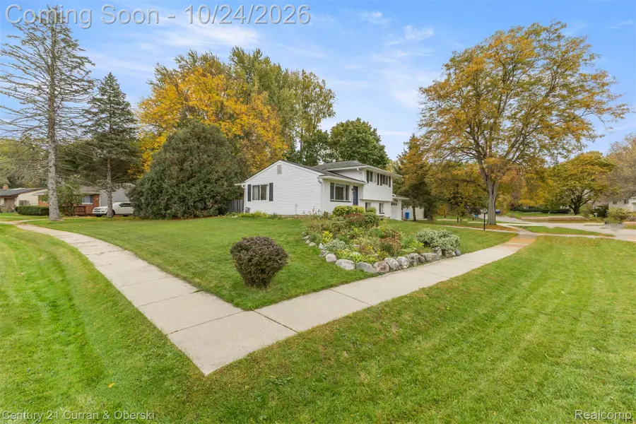 4580 Chadsworth ST, Commerce Township, MI 48382 - #3