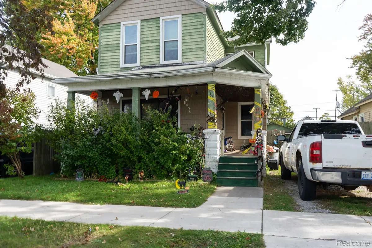 2706 Gratiot AVE, Port Huron, MI 48060 - #1