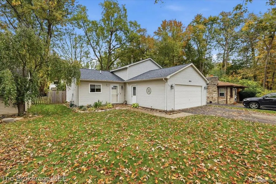 4814 Fenmore AVE, Waterford, MI 48328 - #2