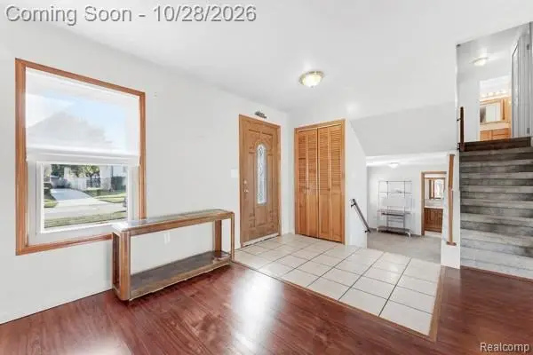 18340 Alvaro AVE, Brownstown, MI 48193 - #3