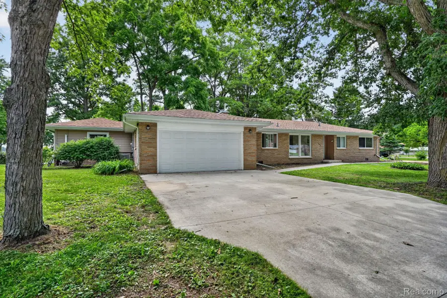 4877 Orchard LN, Owosso, MI 48867 - #2