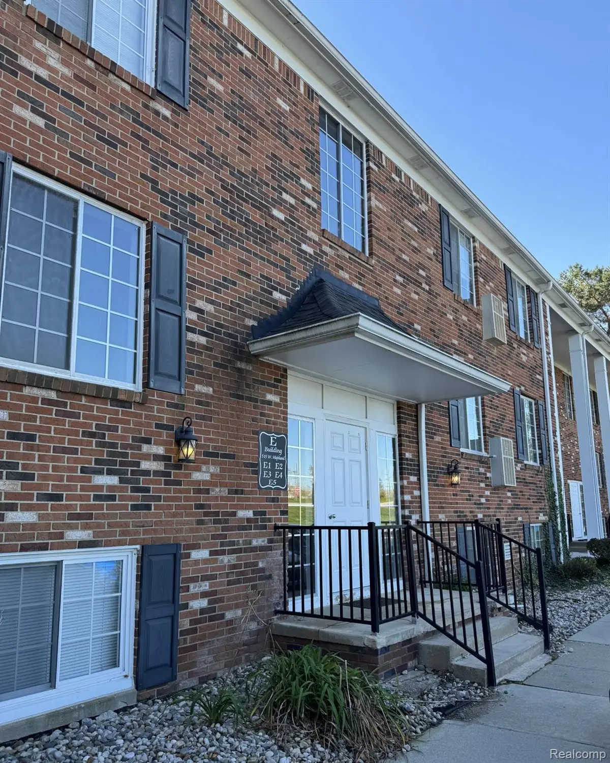 515 W Highland RD E # E 3, Howell, MI 48843 - #1