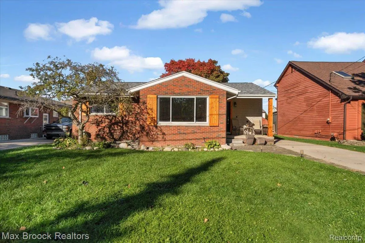 22461 Revere ST, Saint Clair Shores, MI 48080 - #1