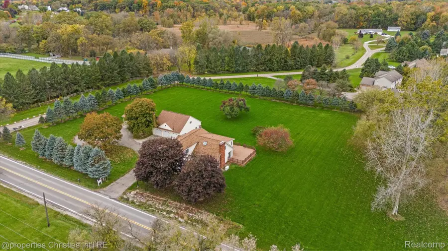 3836 North Territorial Road, Webster, MI 48189 - #2