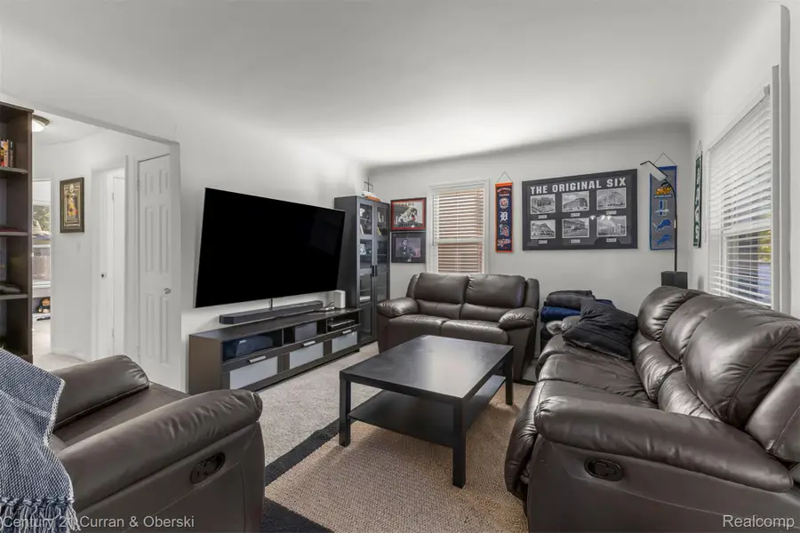 8001 Jackson ST, Taylor, MI 48180 - #3
