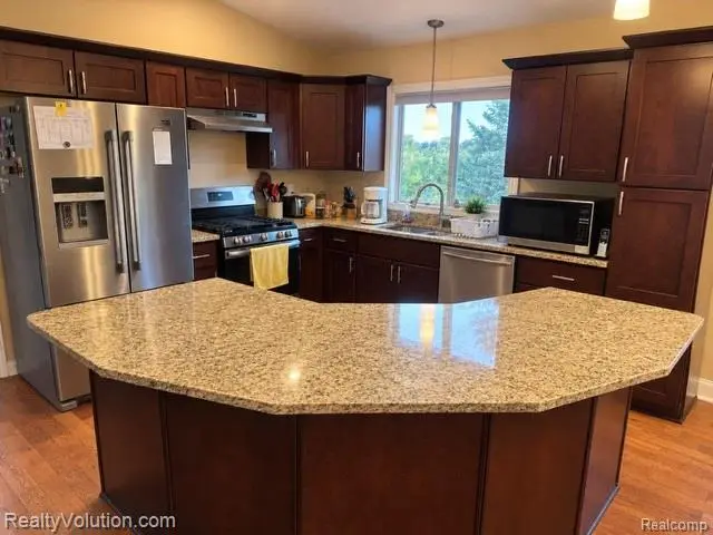1819 Stoldt AVE, Imlay City, MI 48444 - #2