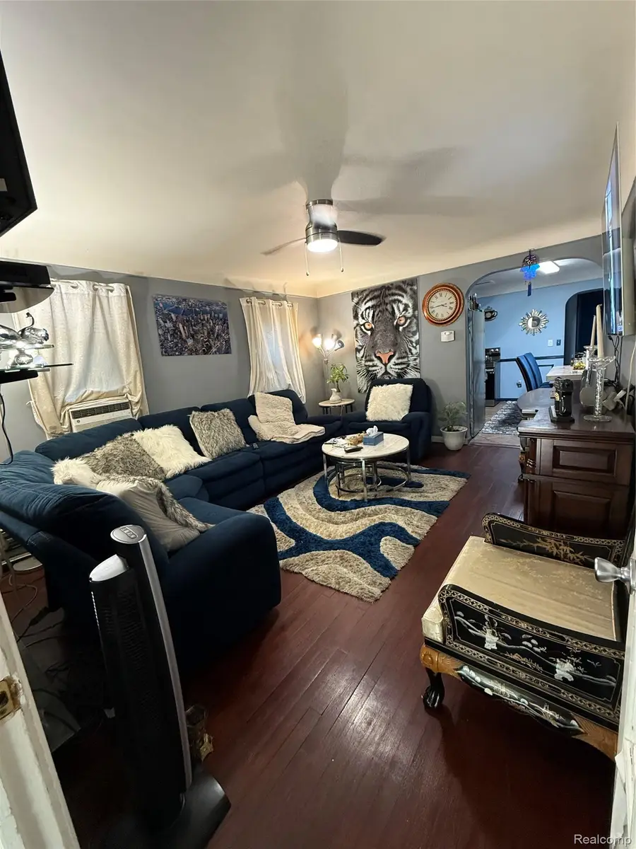 7325 Minock ST, Detroit, MI 48228 - #2