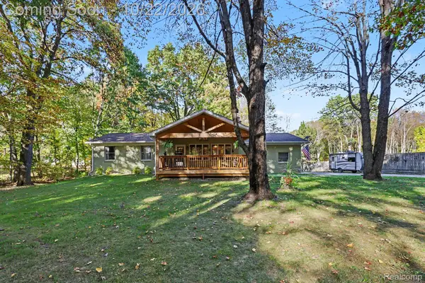 371 Rissman LN, Ortonville, MI 48462