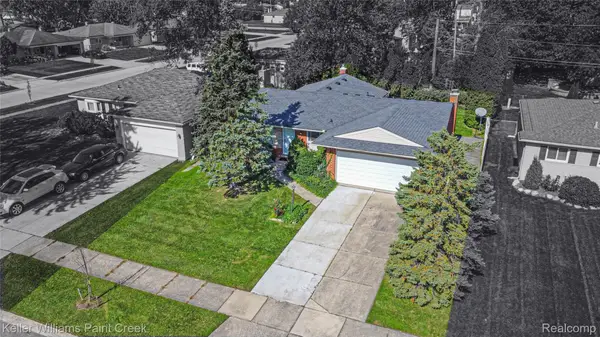 33790 Dyar CT, SterlingHeights, MI 48310