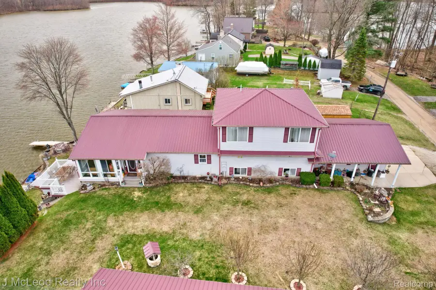 3021 Huston DR, Millington, MI 48746 - #2