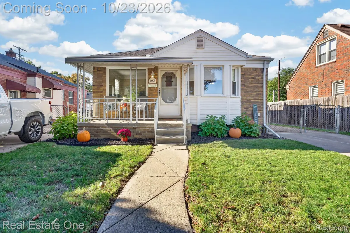 15203 Dasher AVE, Allen Park, MI 48101 - #1
