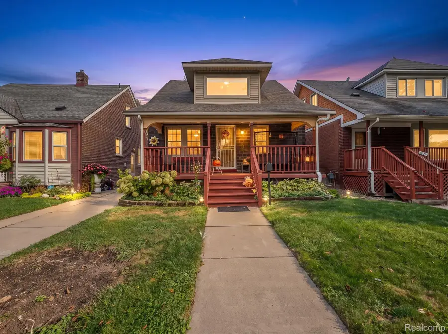 1424 Fort Park BLVD, Lincoln Park, MI 48146 - #2