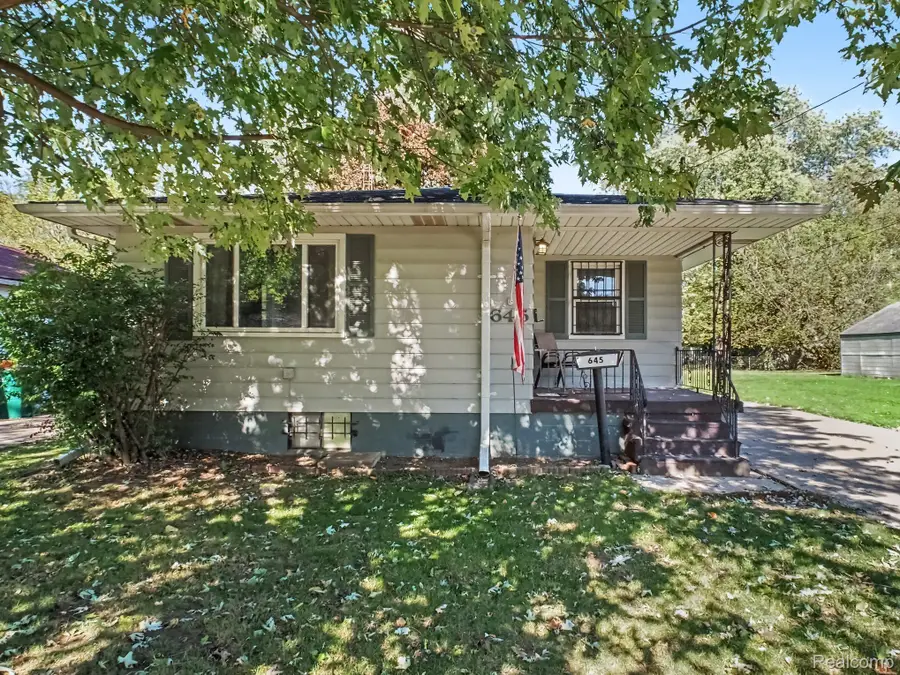 645 Elm ST, Mount Morris, MI 48458 - #3