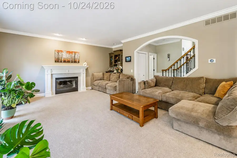 1872 Hidden Valley DR, Milford, MI 48380 - #3