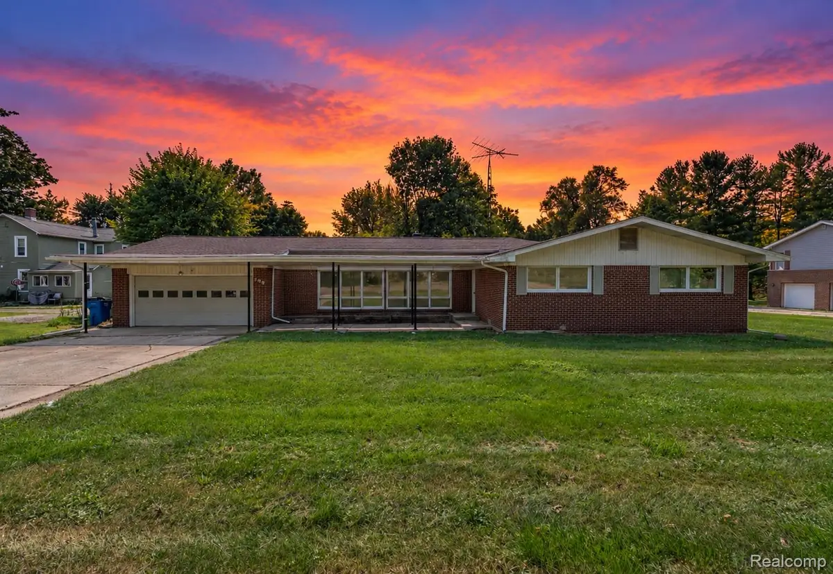 208 N Washington ST, Manchester, MI 48158 - #1
