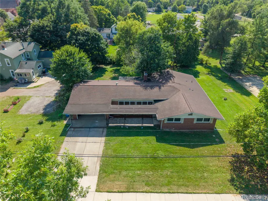 208 N Washington ST, Manchester, MI 48158 - #3