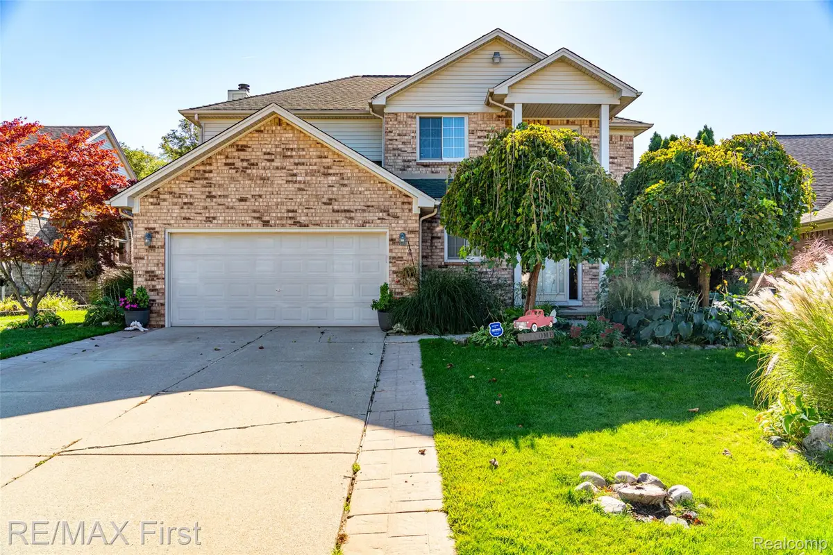 4134 Vera CT, Sterling Heights, MI 48310 - #1