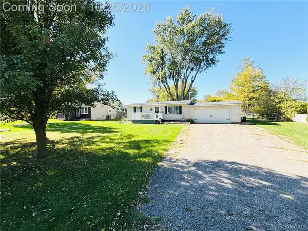 4099 Independence DR, Flint, MI 48506