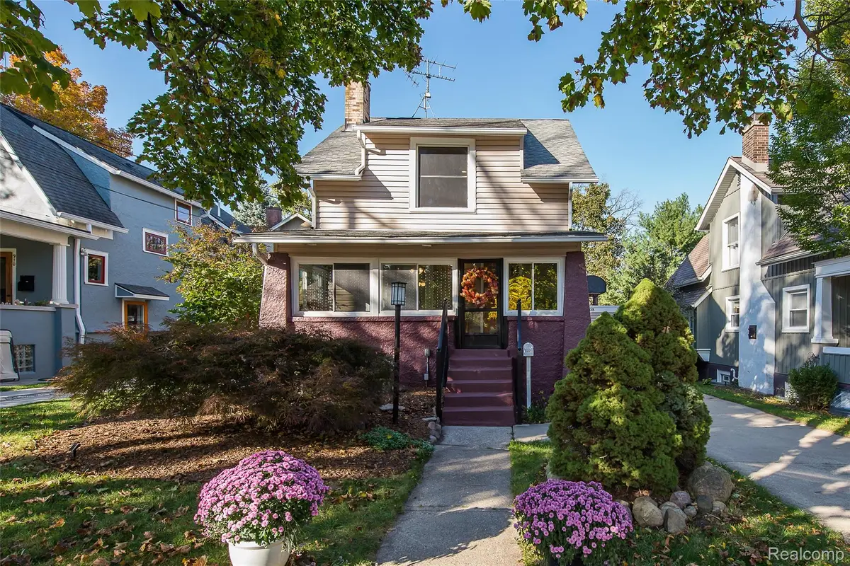 908 Willow ST, Ann Arbor, MI 48103 - #1
