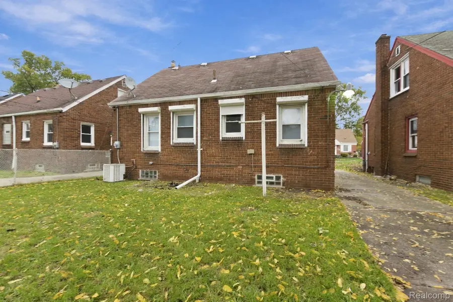 20451 Binder ST, Detroit, MI 48234 - #3