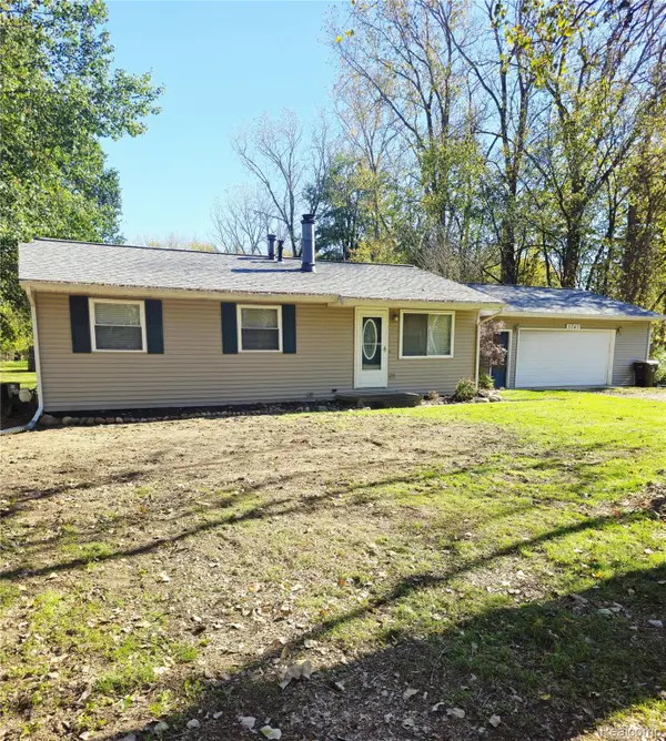 5047 Oak ST, Webberville, MI 48892