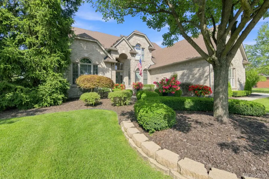 63767 Inverness DR, Washington, MI 48095 - #2