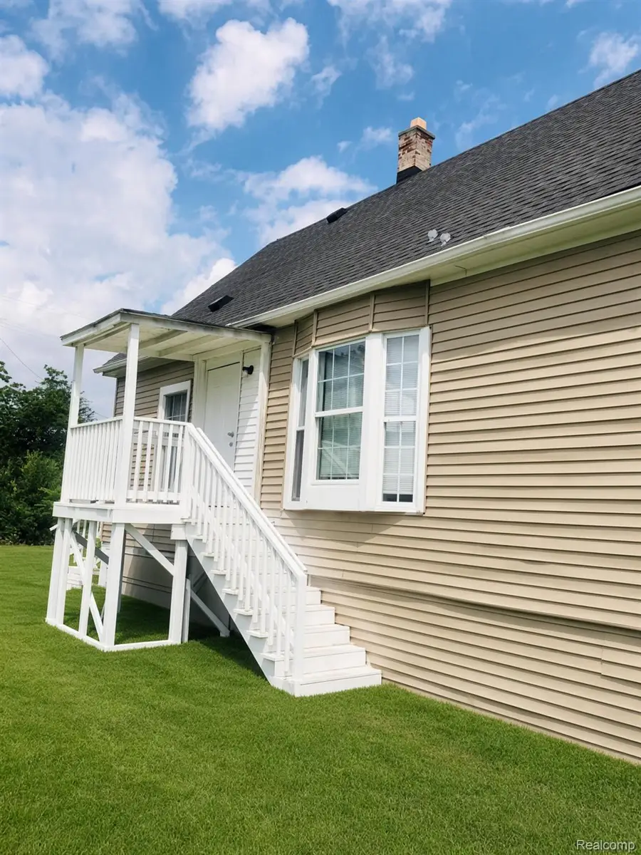 6047 Hartford ST, Detroit, MI 48210 - #2