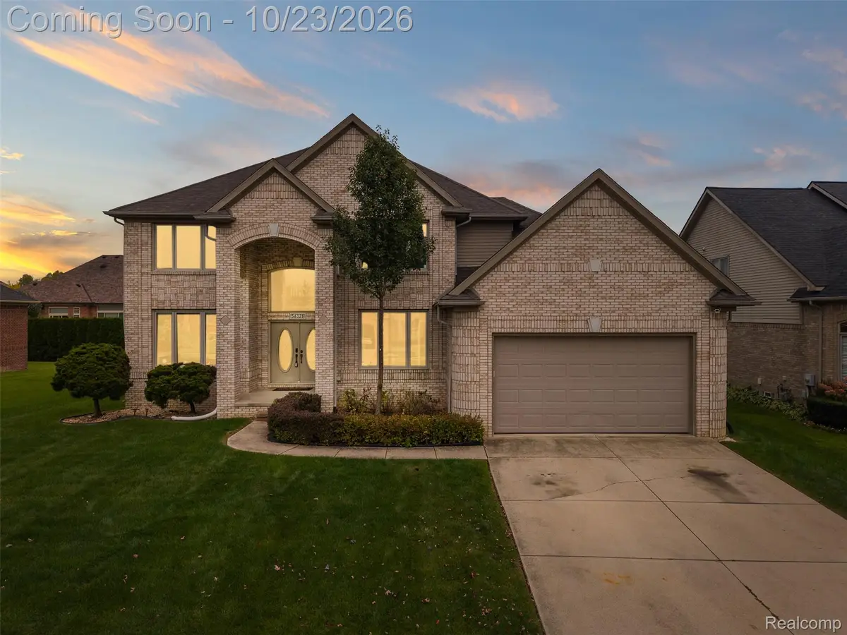56328 Tournament LN, Macomb, MI 48042 - #1