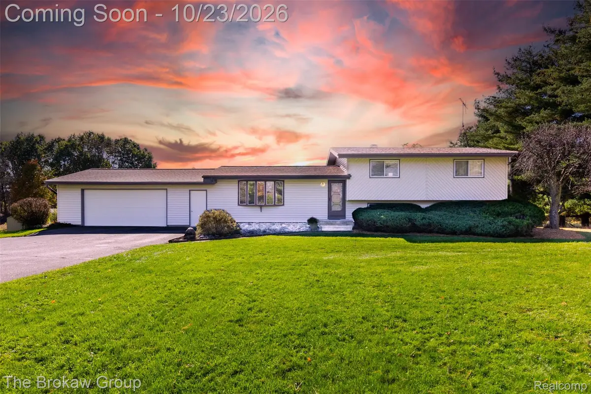 6235 W Grand River RD, Laingsburg, MI 48848 - #1