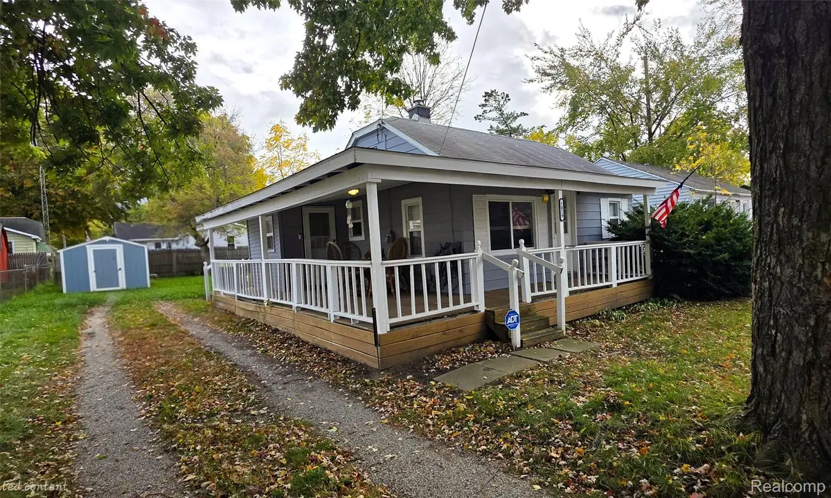 1029 W Boatfield AVE W, Flint, MI 48507 - #1