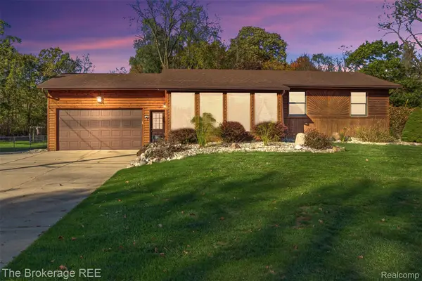 6241 Finch LN, Flint, MI 48506