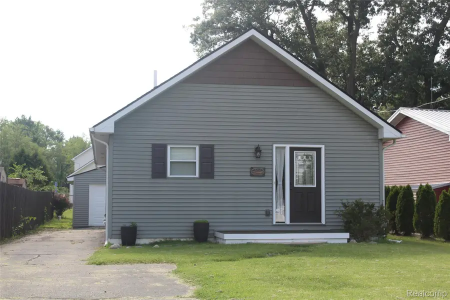 5735 Lake Grove DR, White Lake, MI 48383 - #2
