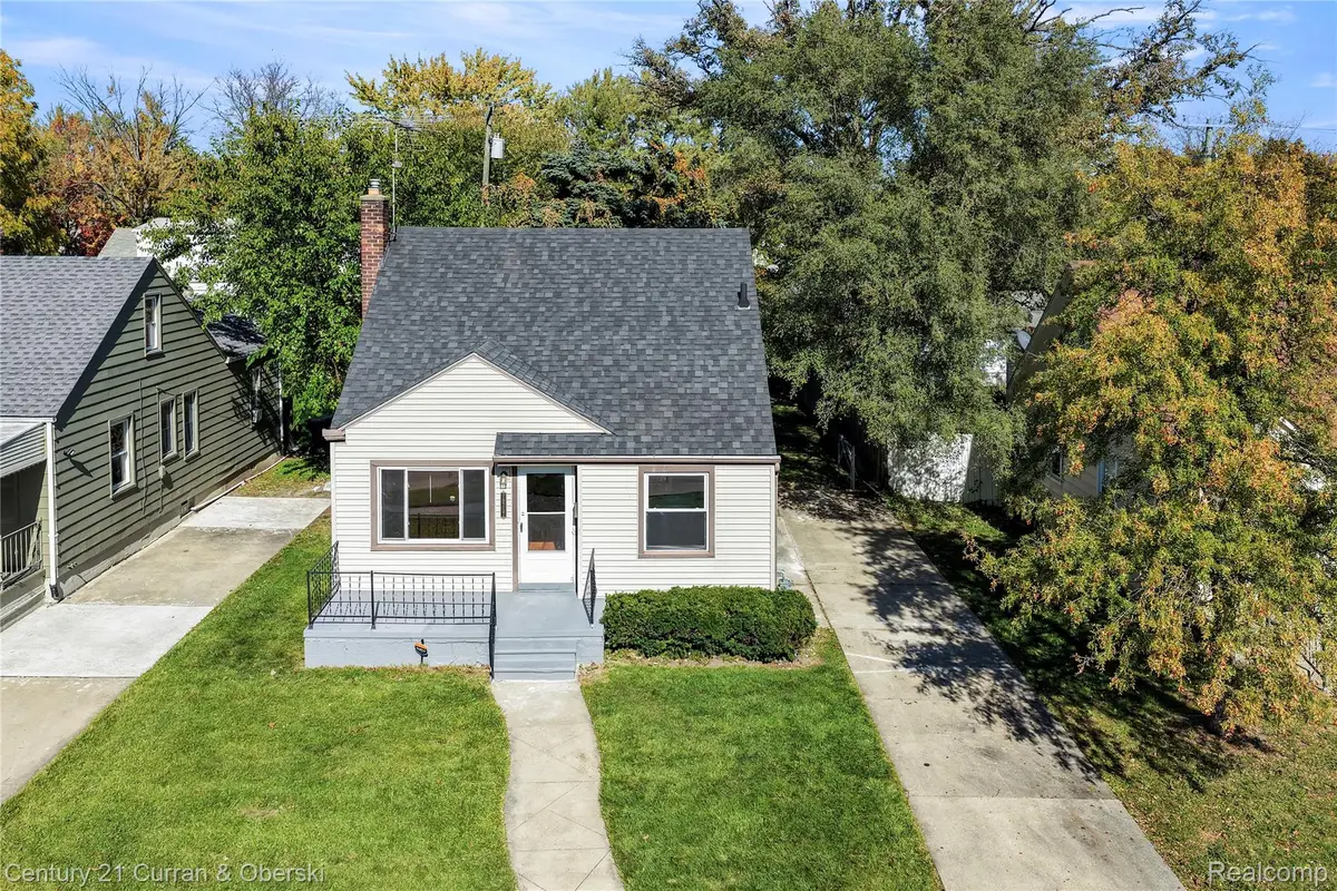 19757 Kingsville ST, Harper Woods, MI 48225 - #1